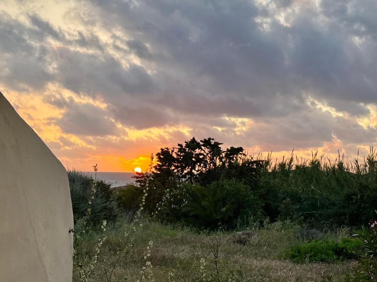 L'Oleandro 1410 House In Sardinia With Mediterranean Sea Views ايزولا روسا المظهر الخارجي الصورة